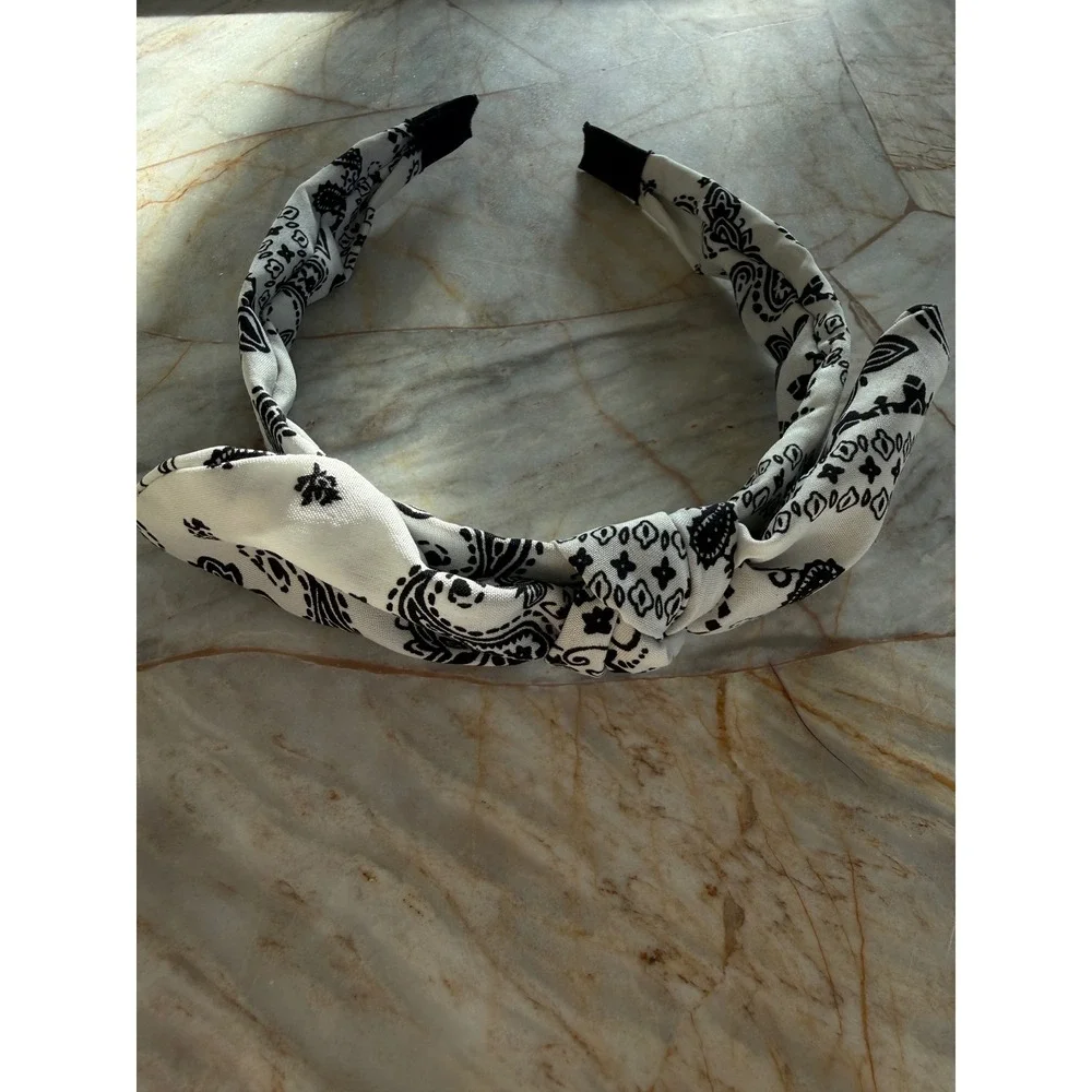 Black White Paisley Bandana Knotted Headband Retro Rockabilly Hair Accessory
